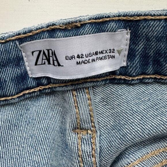 Zara Medium Light Wash Whiskered Raw Hem Mini Flare Leg Midrise Crop Jean 10 - Picture 9 of 12